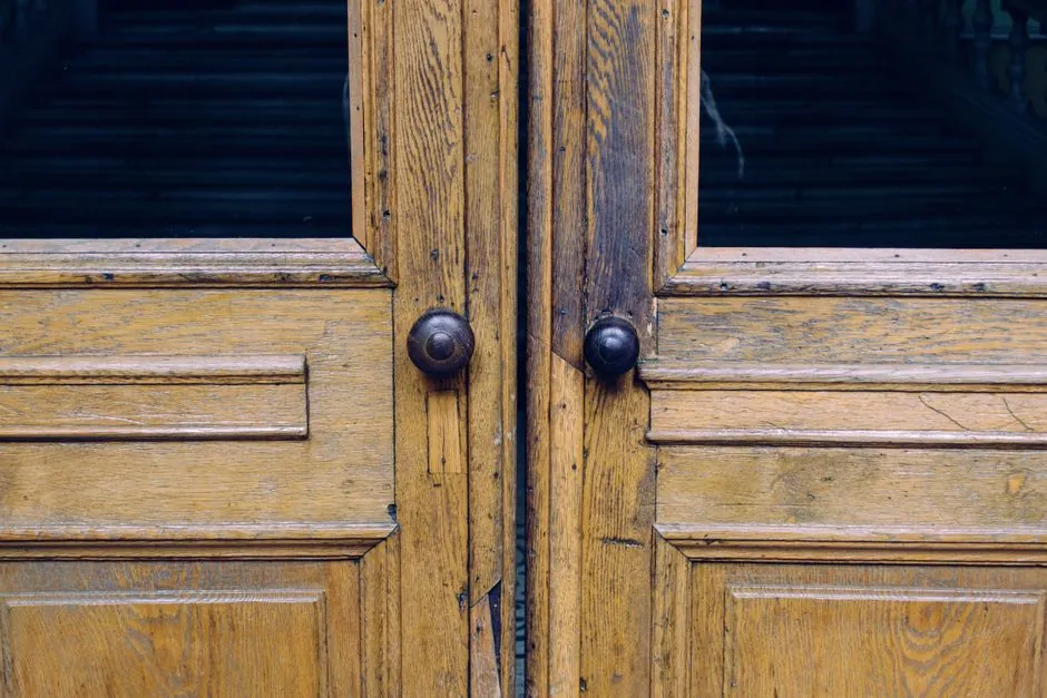 Plan de travail et agencement en bois clair